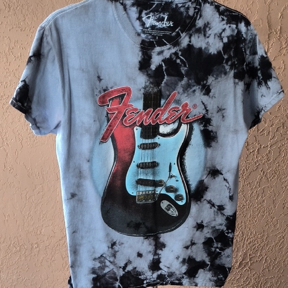 Fender Guitar Tie-Dye Graphic Short Sleeve Tee Size S